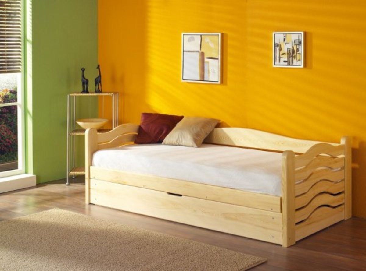 Деревянная кровать для подростка